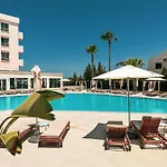 Hotel Toxotis Pernera