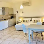 Toxotis 3* Pernera