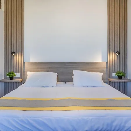 Hotel Toxotis Pernera