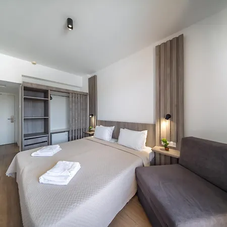 Hotel Toxotis Pernera