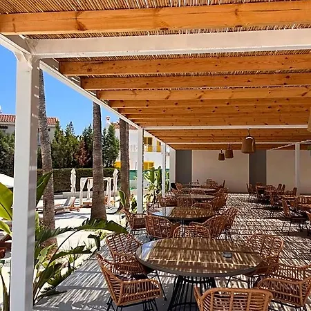 Toxotis Hotel Pernera