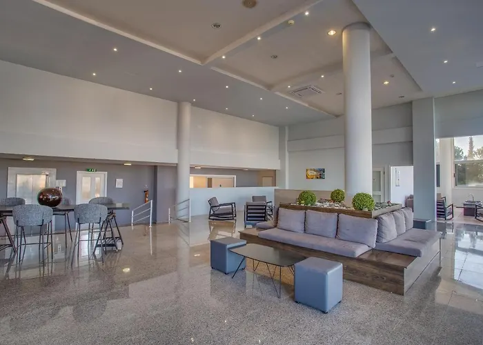 Toxotis Отель Pernera