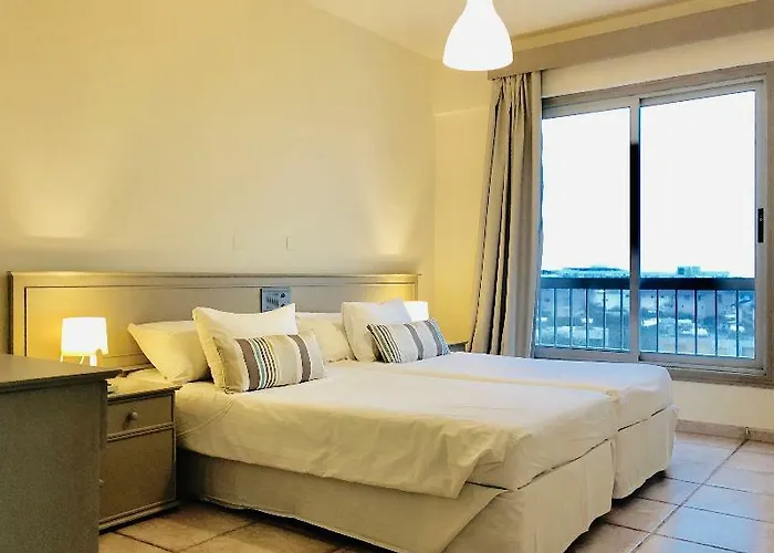 Hotel Toxotis Pernera