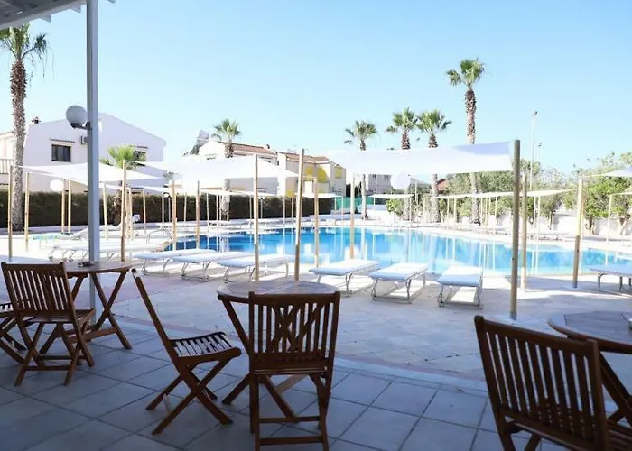 Hotel Toxotis Pernera