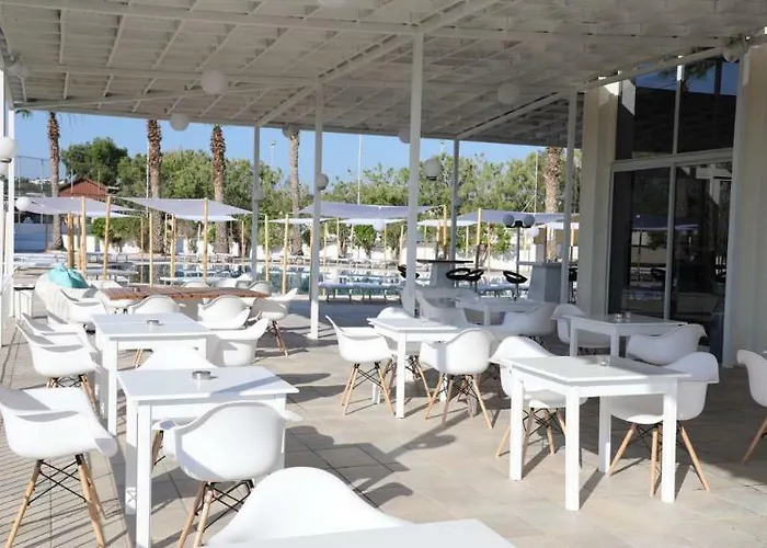 Toxotis Hotel Pernera