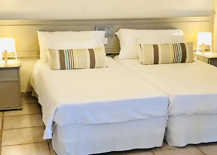 Hotel Toxotis Pernera